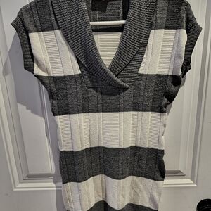 Chic Striped V-Neck Sweater in Black and White